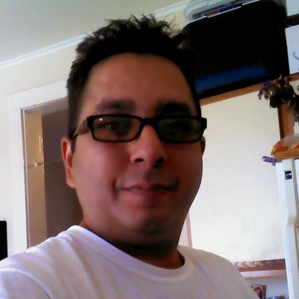 Meet your Posher, Efrain